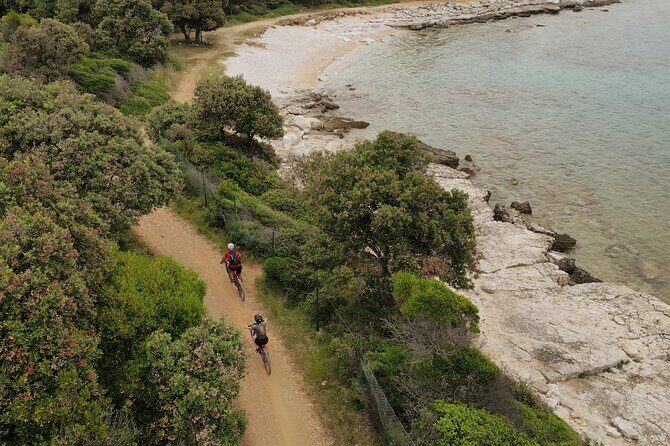 E-Bike swim & fortress tour Vodnjan - Exploring Croatia’s Coastal Secrets on Two Wheels