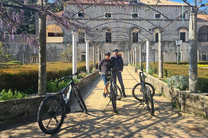 E-Bike Tour + Gourmet Snack + Wine Tasting (Small Group) - Authentic Experiences and Genuine Impressions