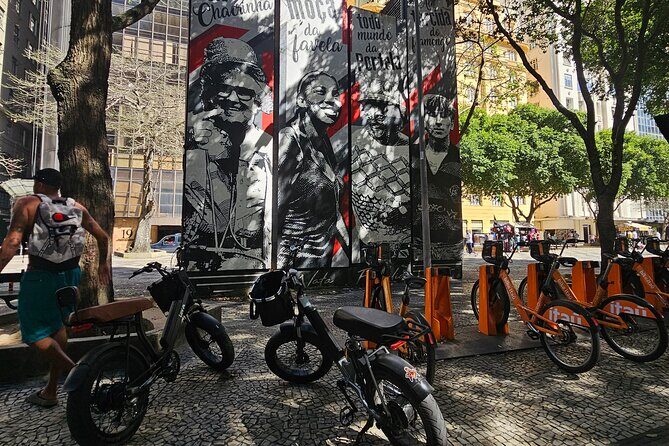 E-Bike Tour: Local Guide, Historic Center to Ipanema - Exploring the Itinerary in Detail