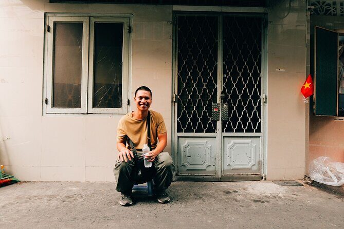 Early Riser Walk: Grandma Noodles, Cafe, Exotic Fruits & History - A Deep Dive into the Saigon Morning