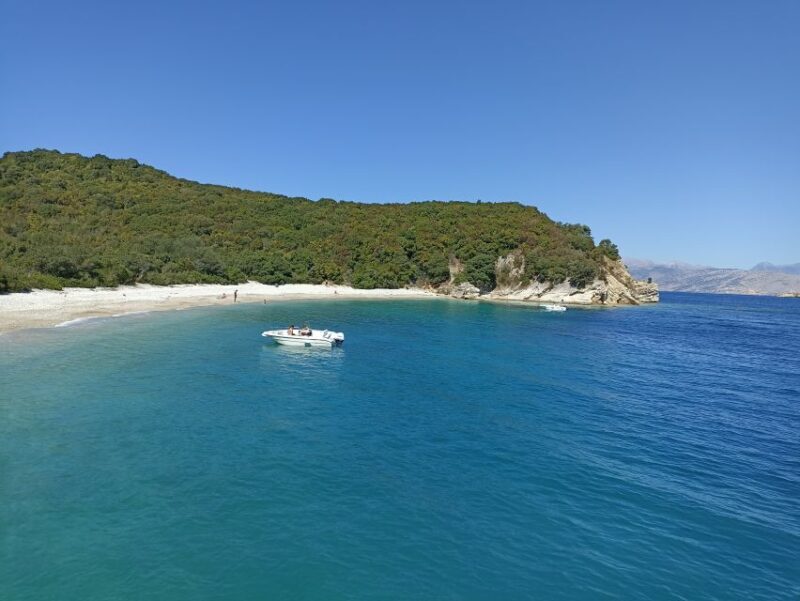 East coast cruise - Sightseeing and BBQ Lunch - Who Will Love This Tour?