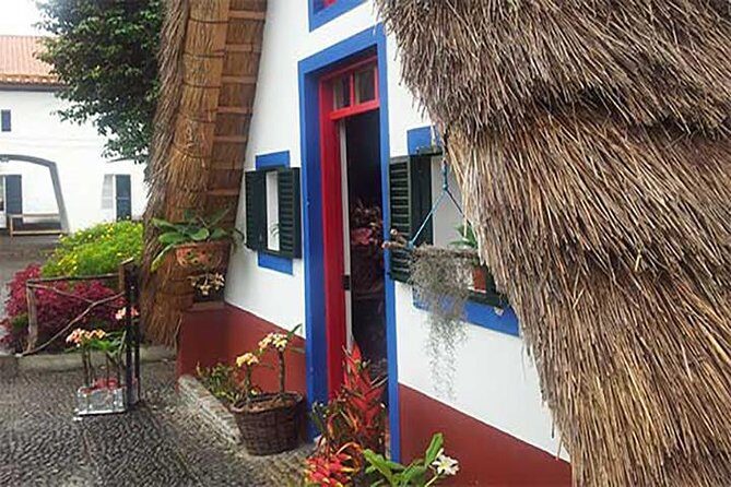 EAST: Pico do Arieiro & Laurissilva Forest - Full Day tour - A Close Look at the Journey