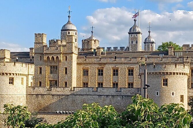 Easy Access Tower of London Crown Jewel Torture and Executions - The Practical Side: Price and Accessibility