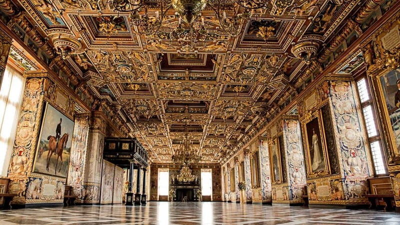 Easy Pace Tour of Kronborg Castle and Frederiksborg Palace - Practical Tips for Your Day Out