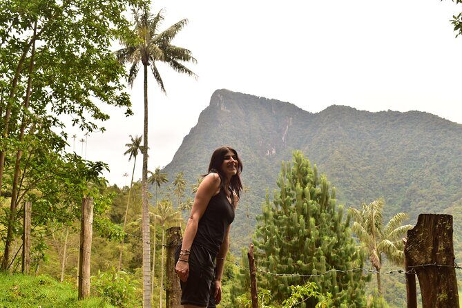 Easy Walk to Finca La Montaña and Short Tour in Salento - Salentos Hidden Charm: An Easy Walk to Finca La Montaña and Short Tour