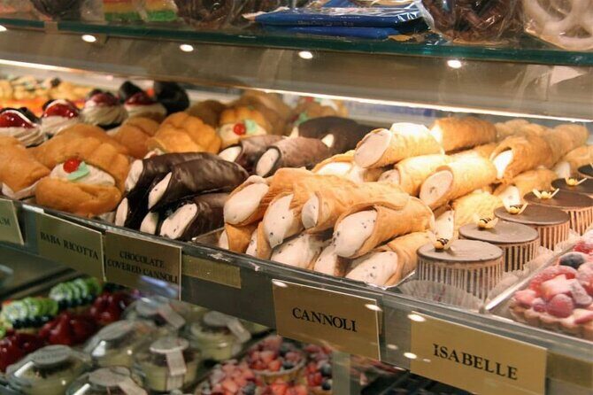 Eat 4 New York Foods and See 30 Sights Walking Tour - What to Expect