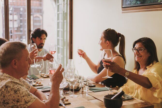 EAT AND DRINK LIKE A LOCAL - Wine Tasting in Trastevere w/ Gelato - Experience Authentic Rome with a Food and Wine Tour in Trastevere