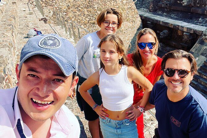 Eat in a local house & access to restricted areas in Teotihuacan - Frequently Asked Questions