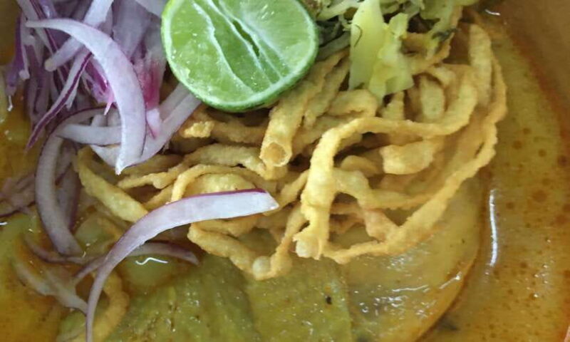 Eat Street Food and Drink like a Local in Bangkok - Visiting the Chinese Shrine