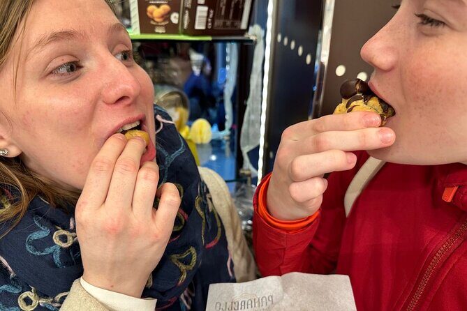 Eating Milan Street Food Tour with Guided Tasting and Sightseeing - Key Points