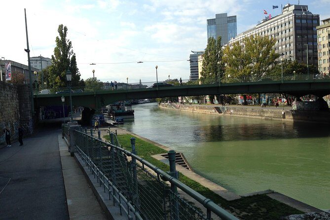 eBike for explorer Vienna 60min with Guide - ride the bike for the whole day - The Sum Up: Who Will Benefit Most?