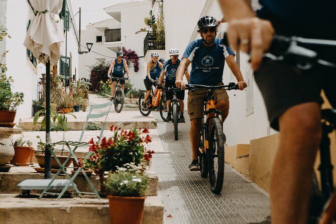 Ebike tour of Ibiza town and surroundings (start from the port) - Key Points