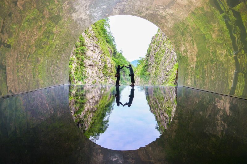 Echigo-Tsumari Art Tour: Satoyama & Modern Art Experience in Niigata - A full day among Echigo-Tsumari’s art and rice fields