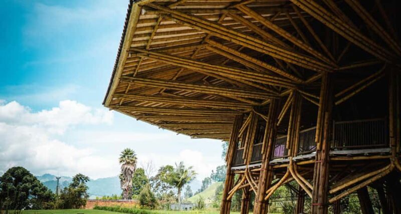 Eco-Park Recinto del Pensamiento Tour - Starting Out: Private Pickup and Introduction to the Park