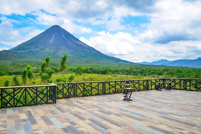 EcoTermales Hot Springs & Arenal Volcano Full Day from San José - Exploring the Best of Costa Rica: A Full Day at Arenal Volcano and Ecotermales Hot Springs