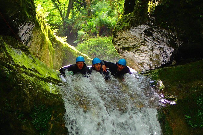 Ecouges sensational canyoning in the Vercors (Grenoble / Lyon) - The Sum Up
