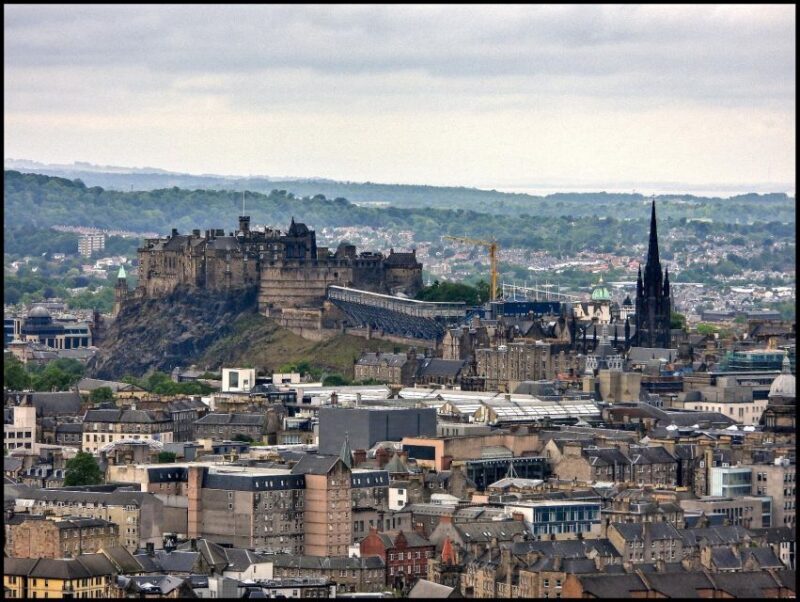 Edinburgh Castle: Guided Tour with Tickets Included - A detailed look at what makes this tour worth considering