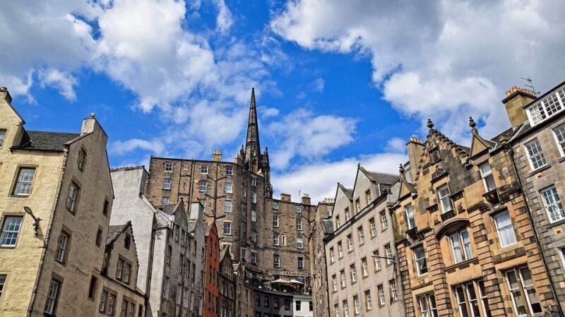 Edinburgh: Child-Friendly Tour with a Local Friend - The Sum Up