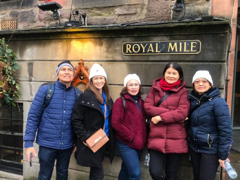 Edinburgh: Child-Friendly Tour with a Local Friend - FAQ