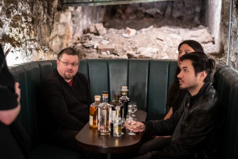 Edinburgh: Gin Tasting at Underground Venue - Who Should Consider This Tour?