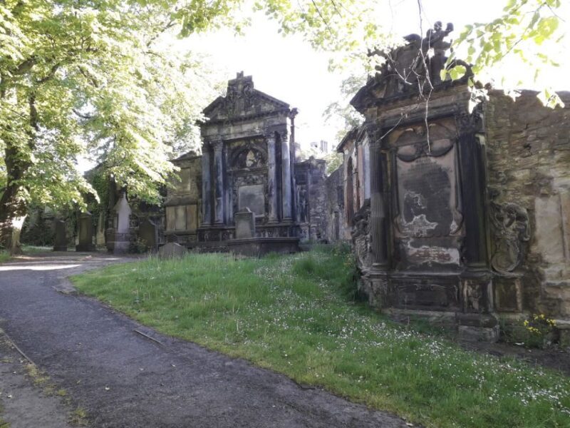 Edinburgh: Greyfriars Kirkyard Tour - Exploring Edinburgh’s Greyfriars Kirkyard: A Full Review