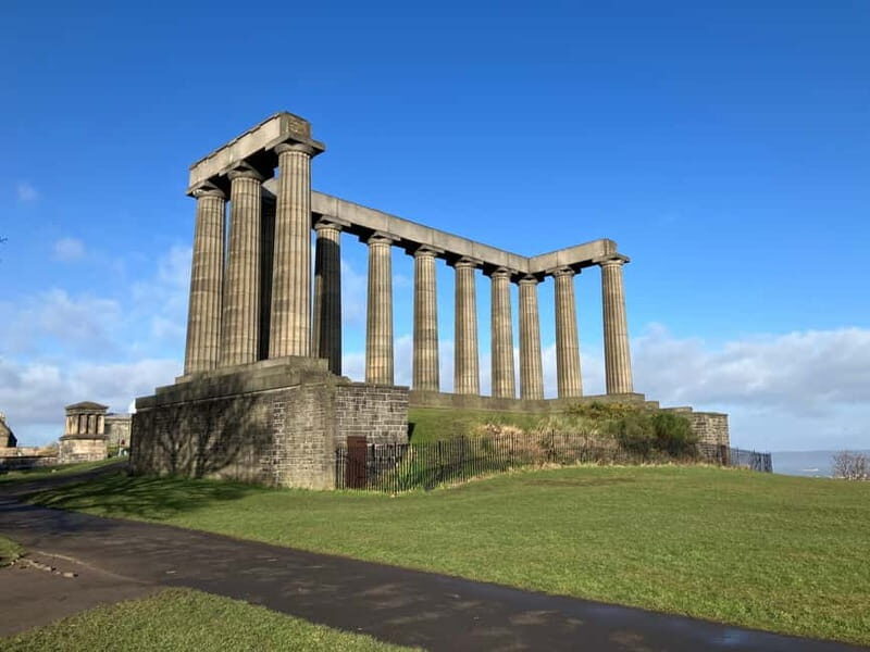 Edinburgh: Guided Hike to Arthur's Seat and Calton Hill - Key Points