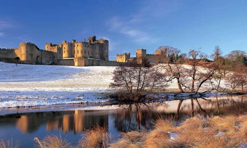 Edinburgh: Harry Potter and English Castles Tour in Spanish - In The Sum Up