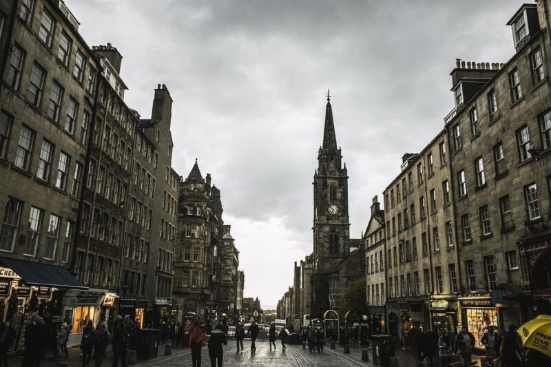 Edinburgh: Harry Potter Tour & Amazing Illusions Experience - FAQs