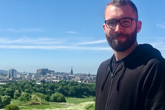 Edinburgh Highlights & Hidden Gems: Private Tour with a Local - Discovering Edinburgh with a Personal Touch