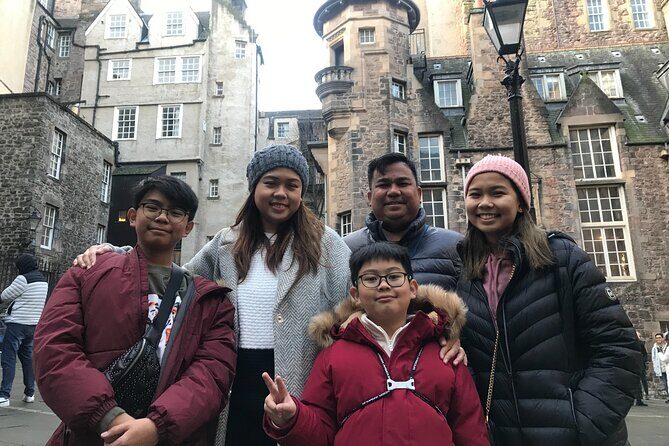 Edinburgh Highlights & Hidden Gems: Private Tour with a Local - Who Should Consider This Tour?