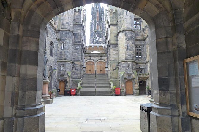 Edinburgh: History Lovers Old Town Walking Tour - The Sum Up