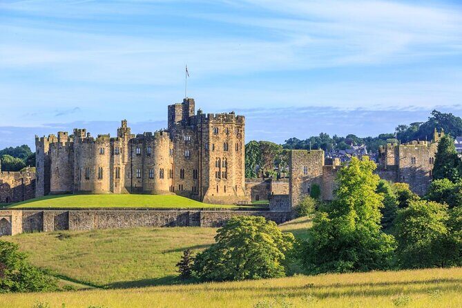 Edinburgh: Holy Island, Alnwick Castle & Kingdom of Northumbria - Explore Northumbria from Edinburgh: Holy Island, Alnwick Castle & Flodden Battlefield