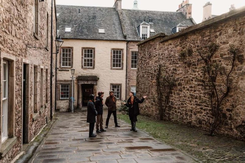 Edinburgh: Multi-Sensory Old Town Historical Walking Tour - Key Points