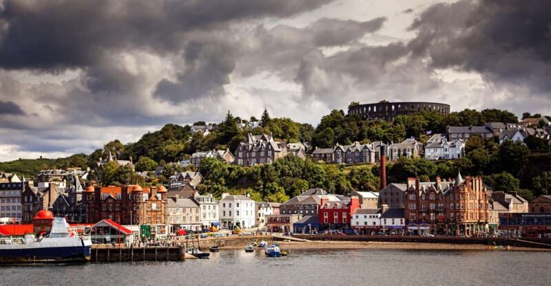 Edinburgh: Oban, Kilchurn Castle & Inveraray Tour in Spanish - Final Thoughts: Who Should Consider This Tour?