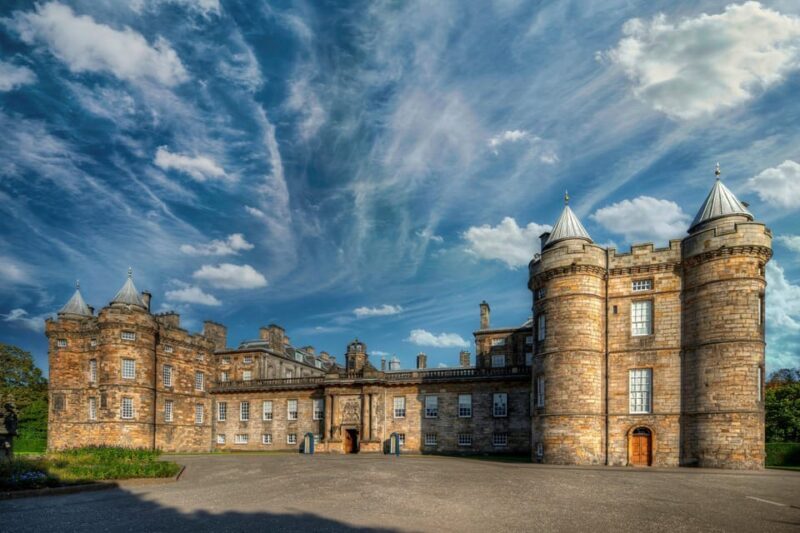 Edinburgh Old Town Highlights Private Guided Walking Tour - FAQ