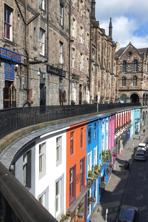 Edinburgh: Old Town Highlights Walking Tour - The Experience from the Guide’s Perspective