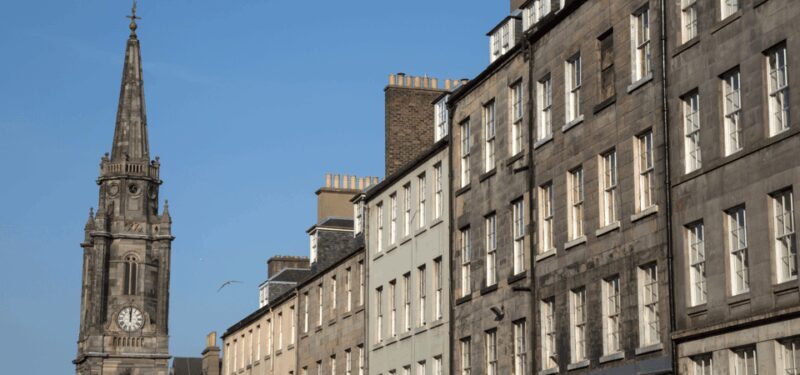 Edinburgh: Old Town Walking Tour with an APP - The Value of Self-Guided with an App
