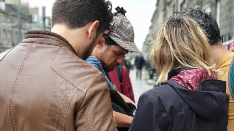 Edinburgh: Private Sherlock Holmes Adventure Tour Challenge - FAQ