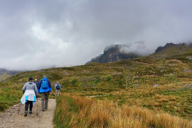 Edinburgh: Stirling Castle & Loch Lomond Private Luxury Day Tour - The Sum Up