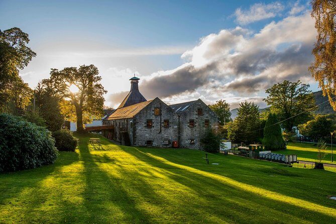 Edinburgh: The Ultimate Whisky Experience Tour - Key Points