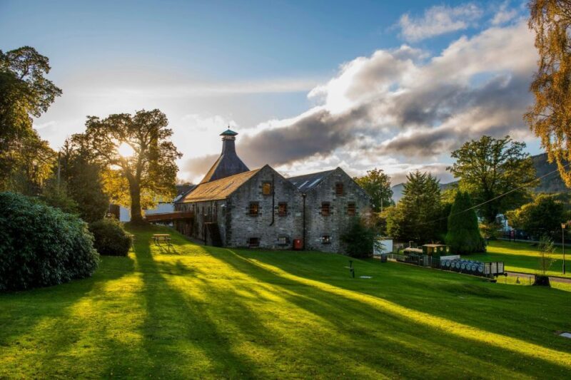 Edinburgh: Ultimate Whisky Experience - A Deep Dive into the Ultimate Whisky Experience