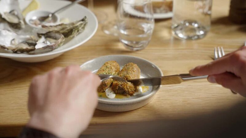 Edinburgh: VIP Food Tour at a Secret Traditional Restaurant - Who Would Enjoy This Experience?