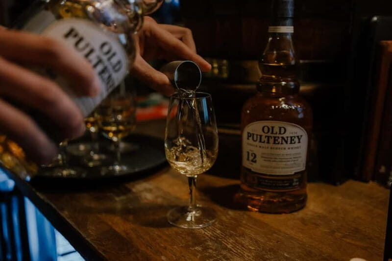 Edinburgh: Whisky Tasting and Storytelling in a Historic Pub - An Authentic Taste of Scotland in Edinburgh