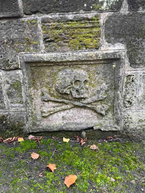 Edinburgh's Dark and Hidden History Walking Tour - Who Should Sign Up?