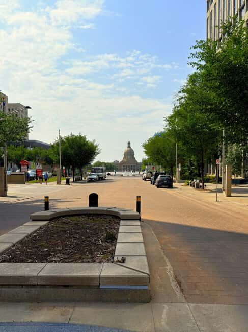 Edmonton: 3-Hour City Highlights Walking Tour With Guide - Authentic Stories and Personal Touches