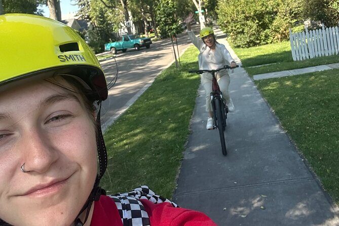 Edmonton City Highlights 3 Hour Bike Tour, E-Bike Upgrade Avail. - Exploring Edmonton on Two Wheels