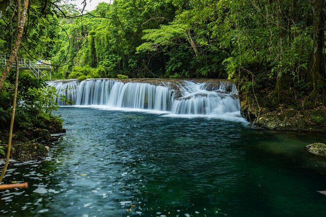 Efate Island Highlights - What Sets This Tour Apart