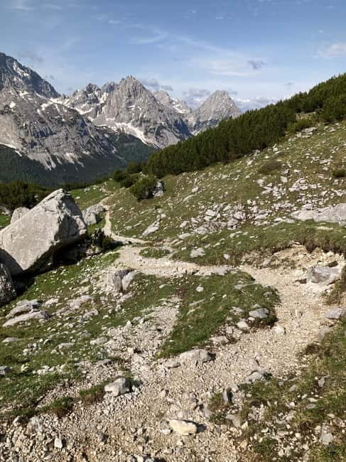 Ehrwald: Zugspitze mountain hike day tour via Gatterl - FAQ