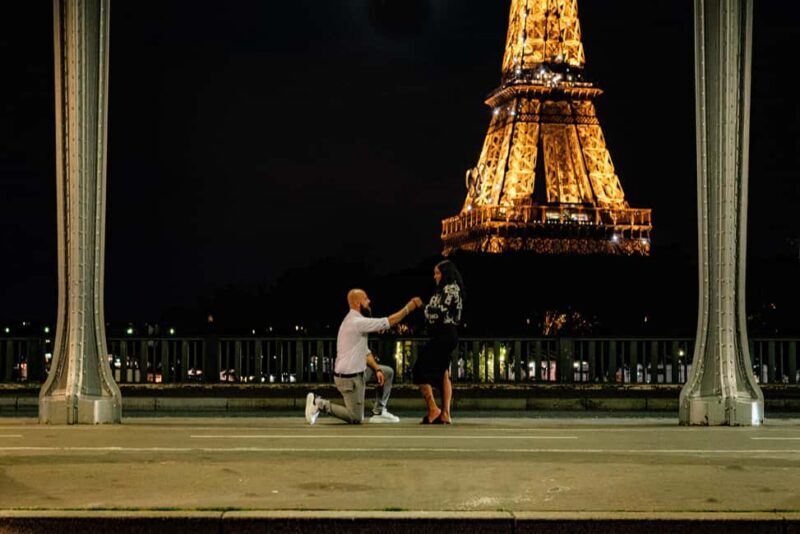 Eiffel Tower Photos: Capture Iconic Memories in Paris - Who Would Love This Photoshoot?