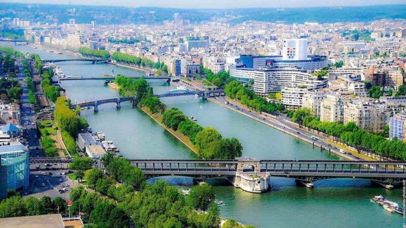 Eiffel Tower Tour to Les Invalides plus Boat Ride on the Seine River - Who Will Love This Tour?